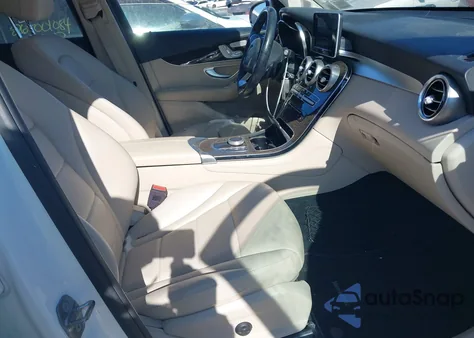 2019 Mercedes-Benz Glc 350E 4Matic z USA, uszkodzony, nr VIN WDC0G5EB0KF611580